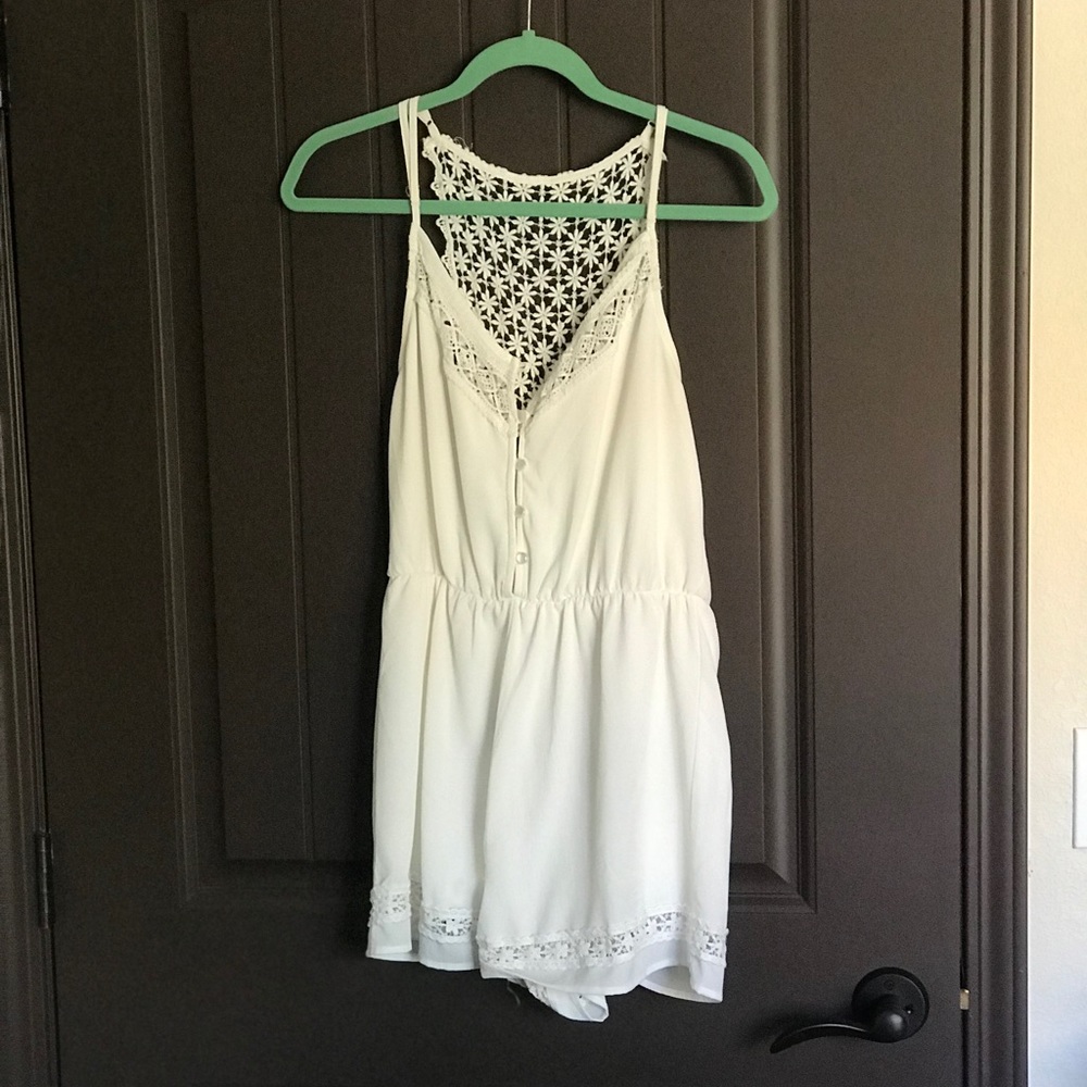 Lulu*s white romper